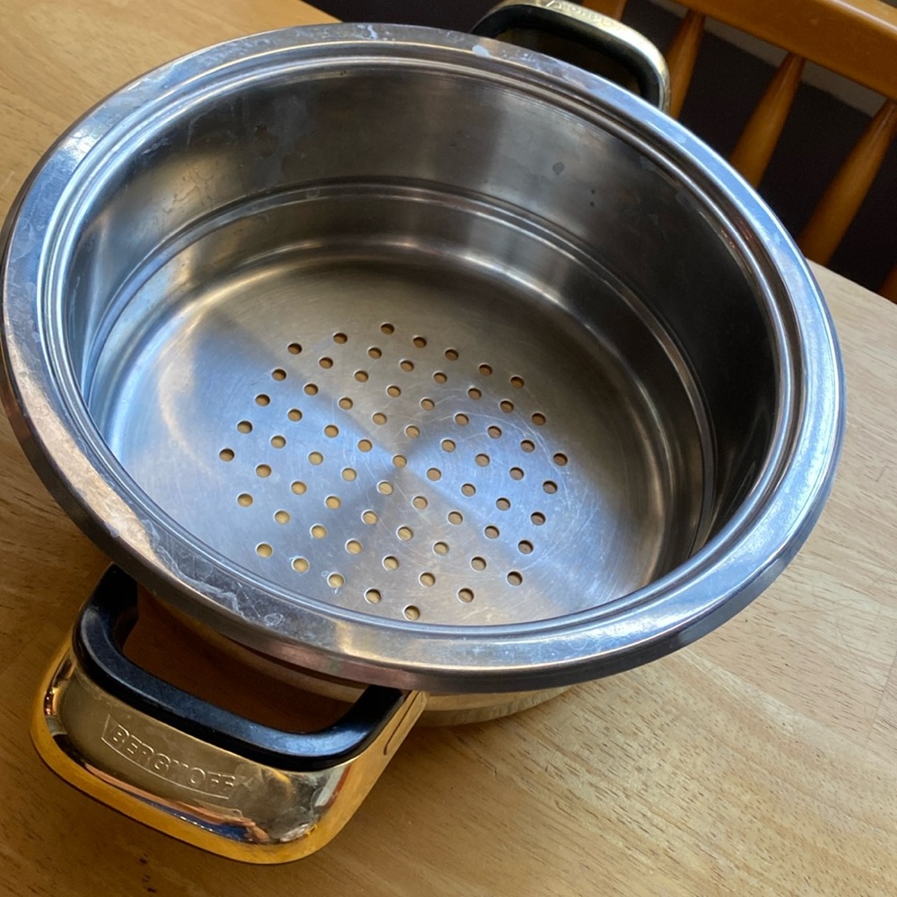 BERGHOFF STAINLESS STEEL 8” STEAMER STRAINER INSERT COLANDER IN GOOD CONDITION